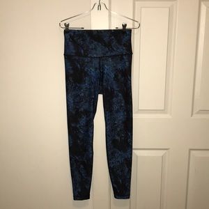 With - Tone It Up leggings size L
